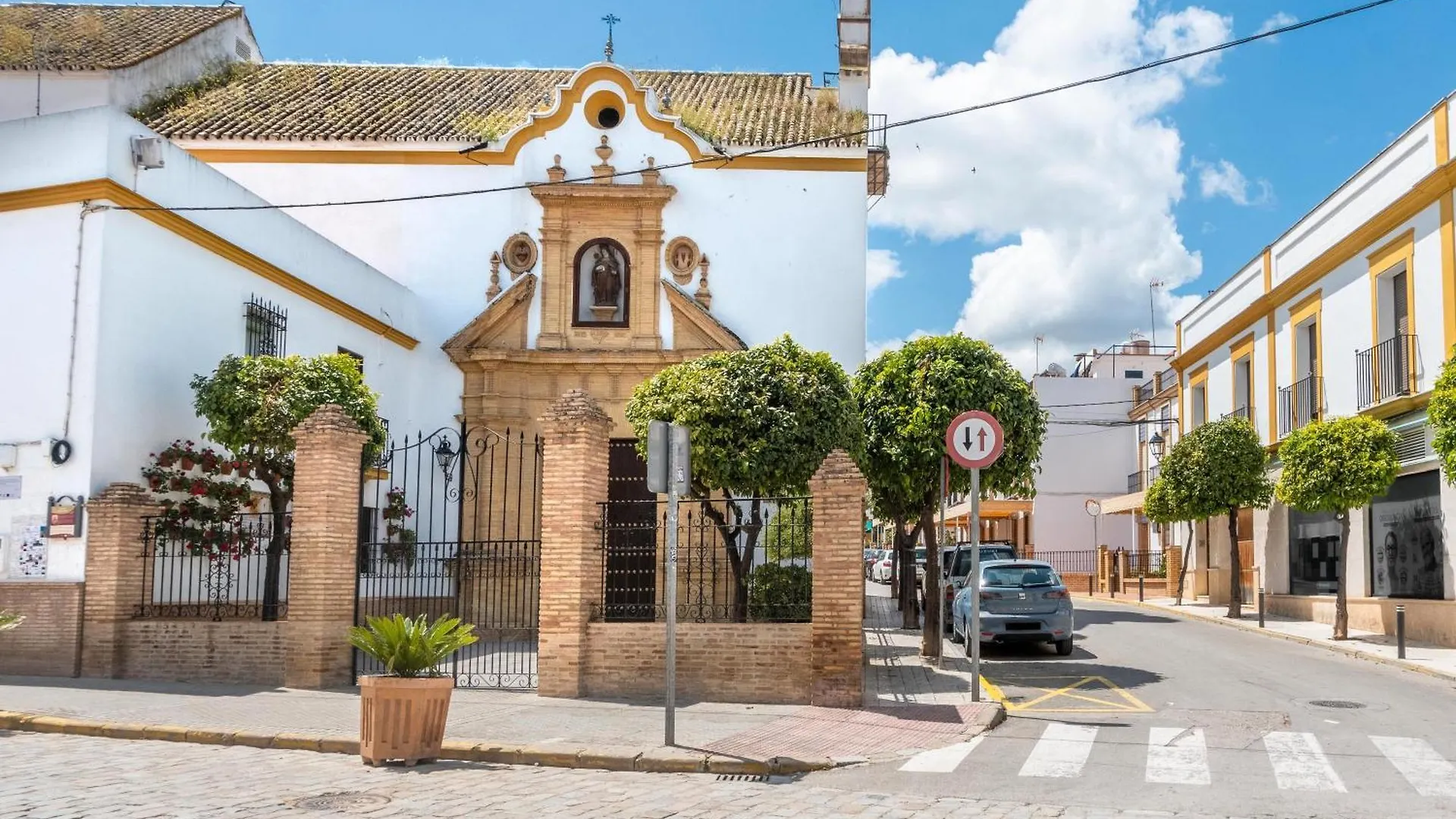 Santa Clara Home Marchena  Holiday home Marchena (Seville)